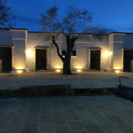 Bed and Breakfast Le Tre Colonne Melendugno Exterior foto