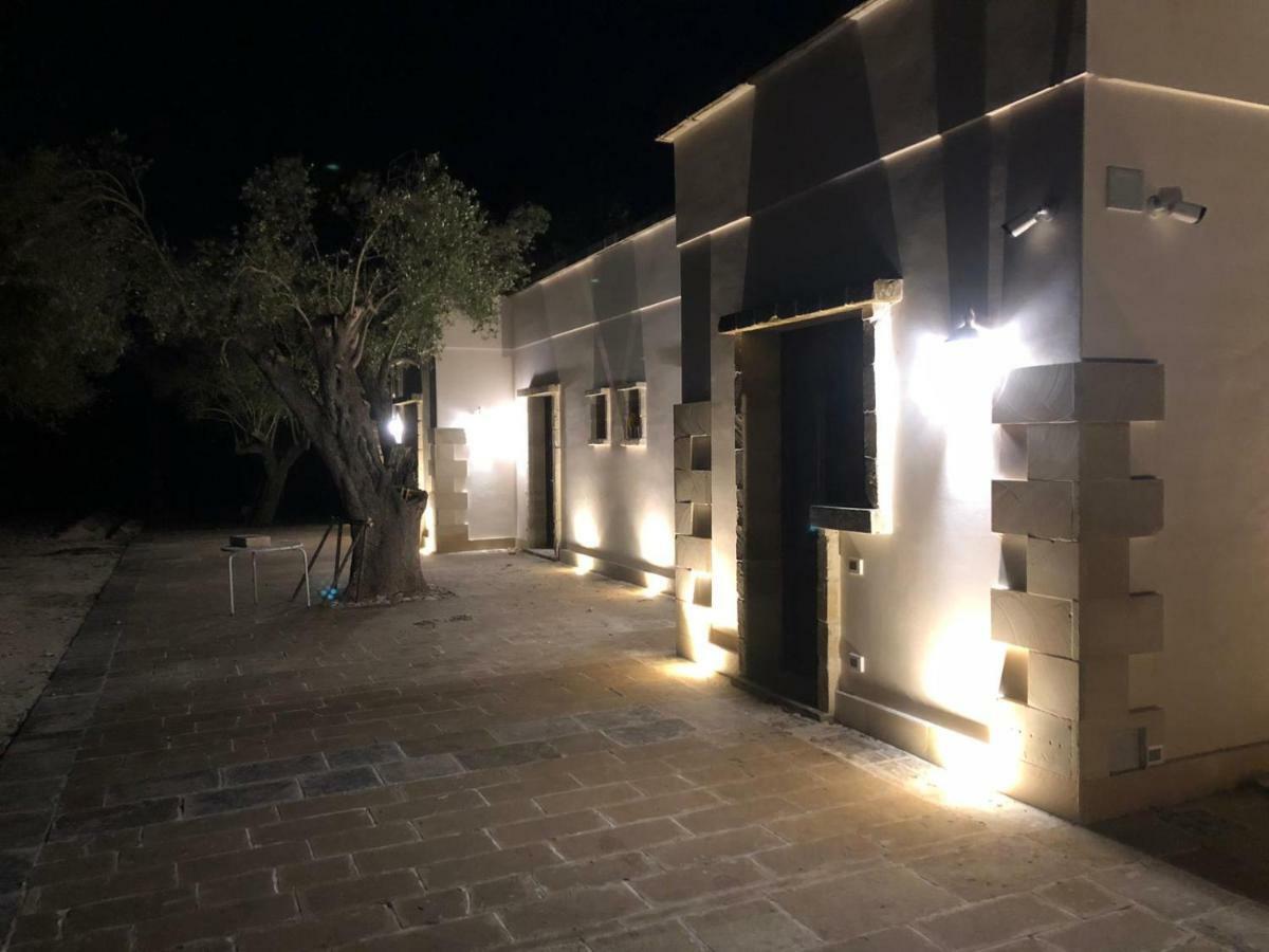 Bed and Breakfast Le Tre Colonne Melendugno Exterior foto