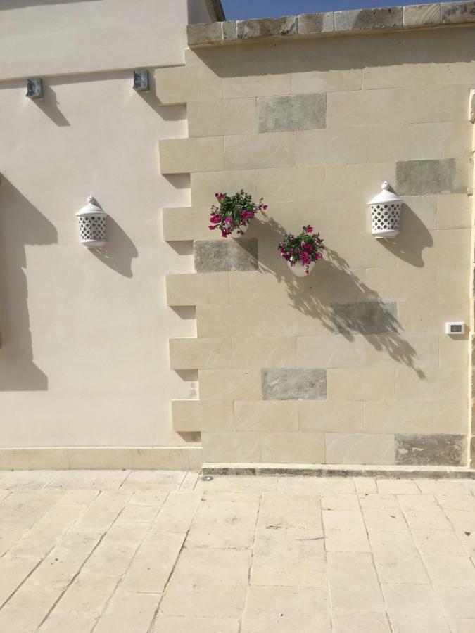 Bed and Breakfast Le Tre Colonne Melendugno Exterior foto