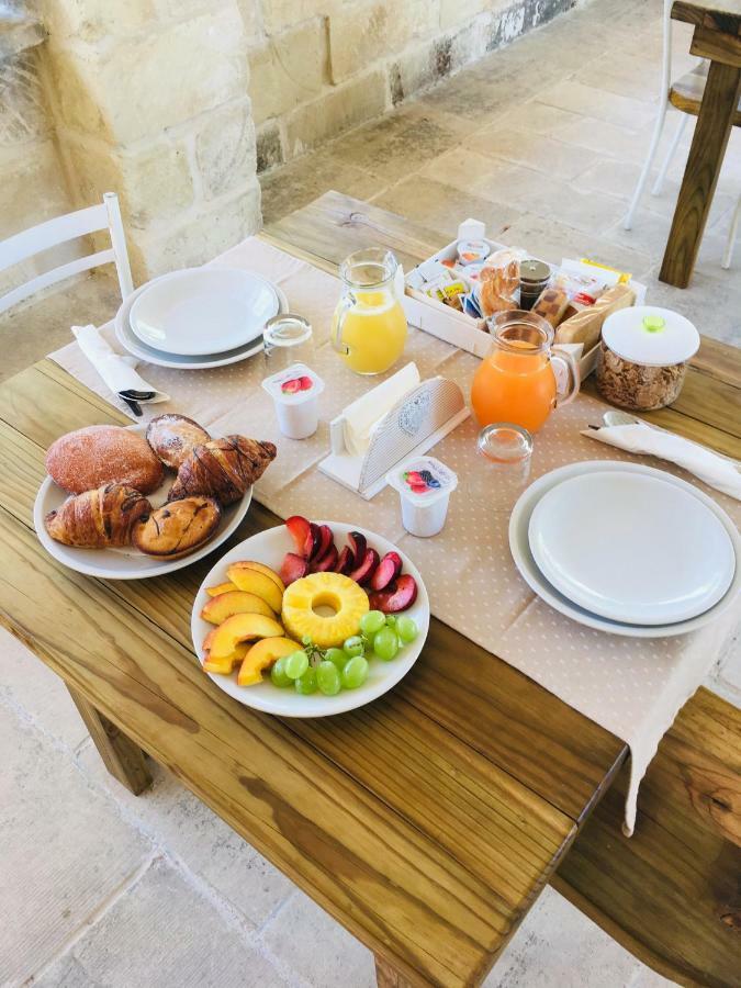Bed and Breakfast Le Tre Colonne Melendugno Exterior foto